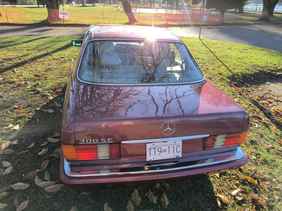 1989 Mercedes-Benz W126 S-Class Sedan - Image 17 of 31