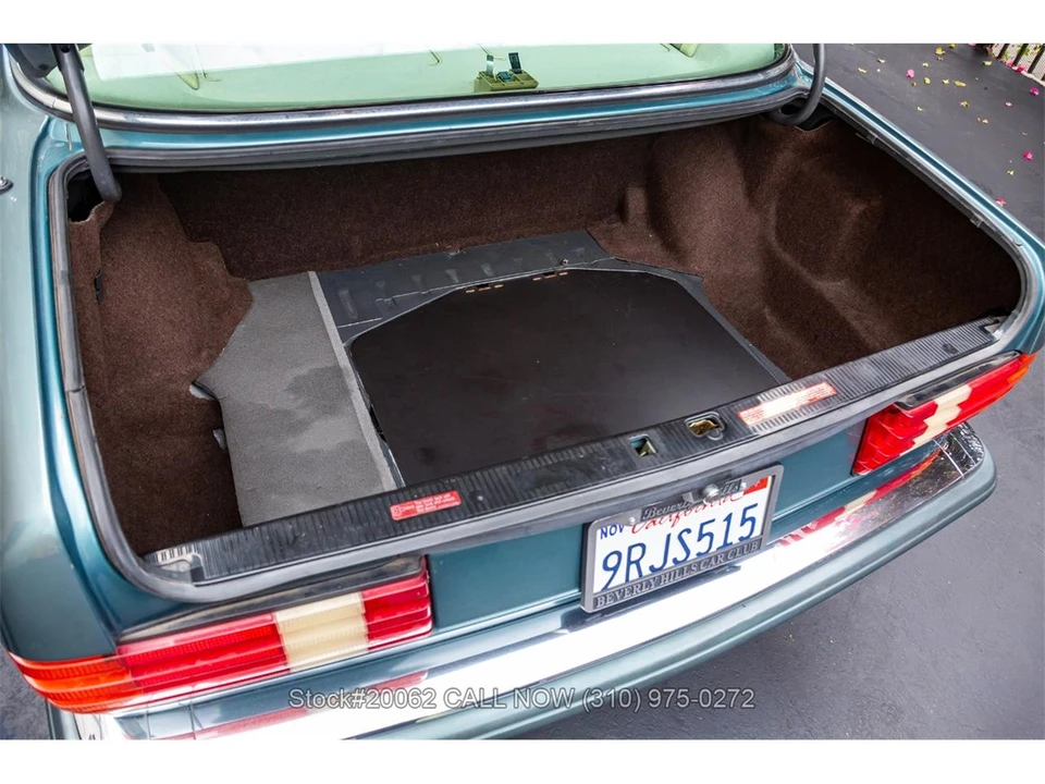 1989 Mercedes-Benz W126 S-Class Sedan - Image 28 of 31