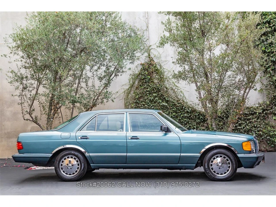 1989 Mercedes-Benz W126 S-Class Sedan - Image 3 of 31