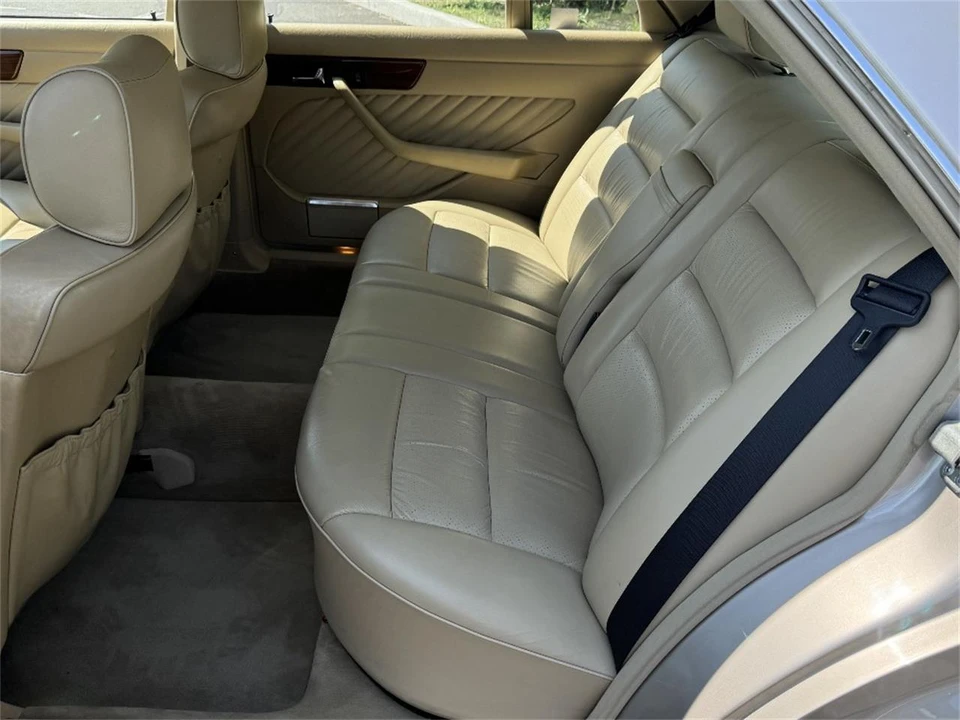 1989 Mercedes-Benz W126 S-Class Sedan - Image 17 of 31