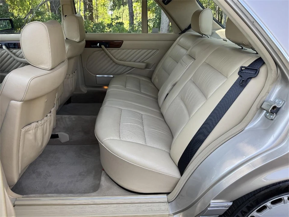 1989 Mercedes-Benz W126 S-Class Sedan - Image 23 of 31