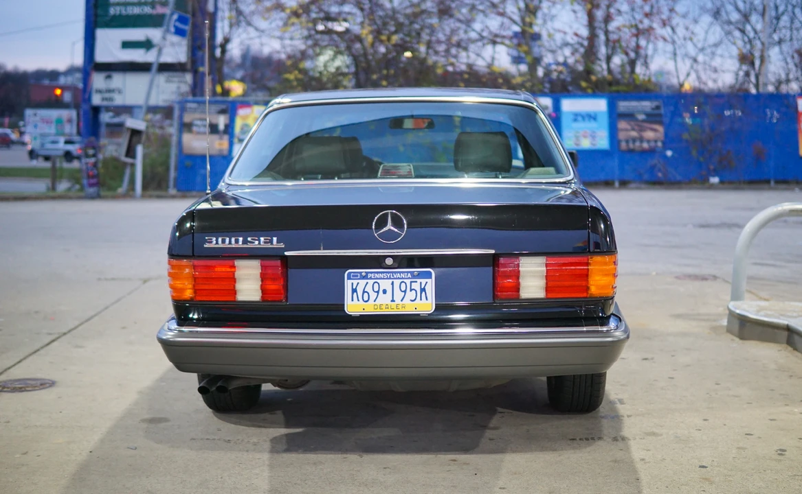 1989 Mercedes-Benz W126 S-Class Sedan - Image 7 of 31