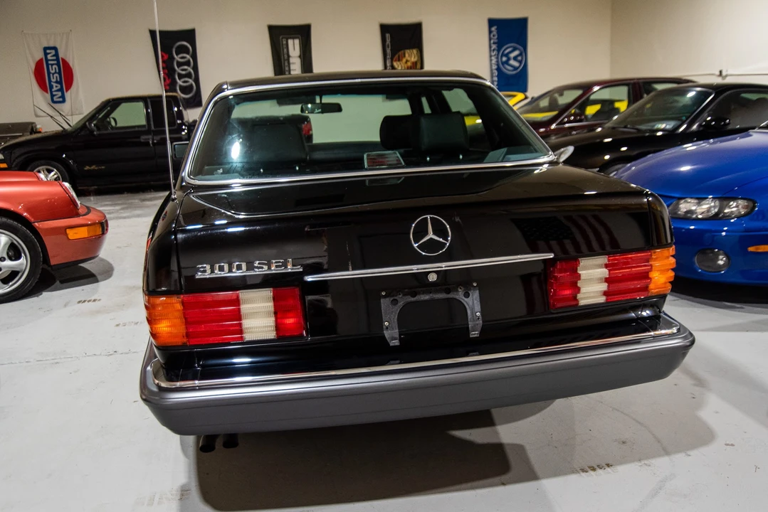 1989 Mercedes-Benz W126 S-Class Sedan - Image 18 of 31