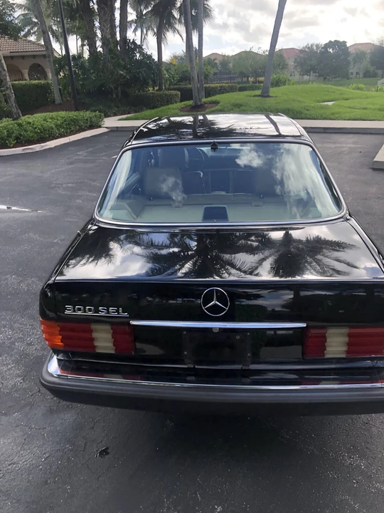 1989 Mercedes-Benz W126 S-Class Sedan - Image 22 of 31