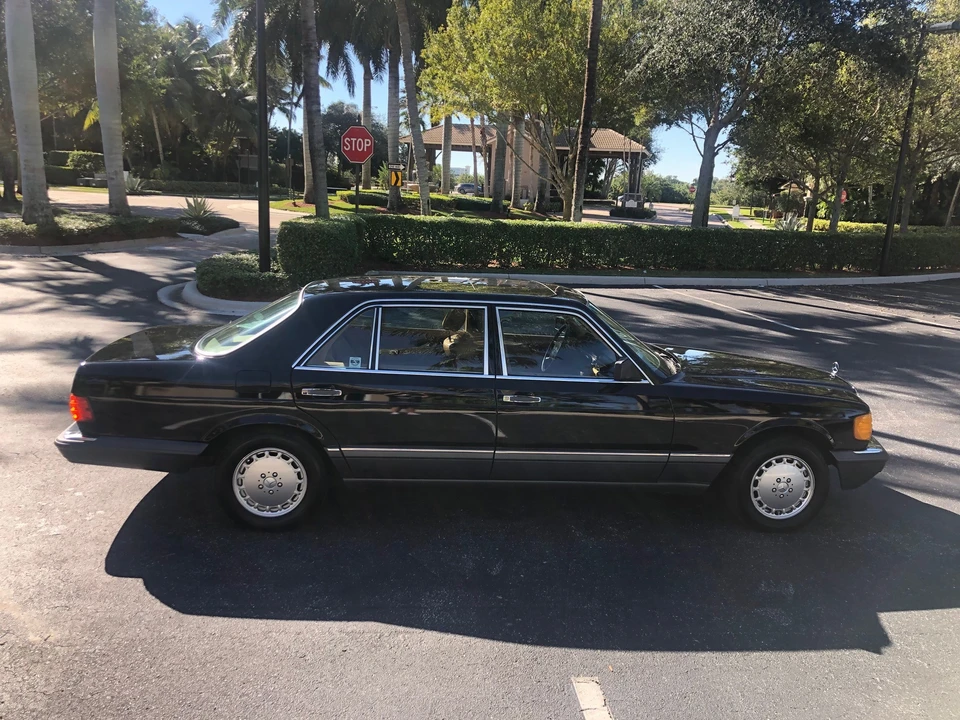 1989 Mercedes-Benz W126 S-Class Sedan - Image 5 of 31
