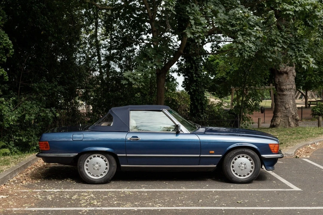 1989 Mercedes-Benz R107 SL-Class - Image 25 of 30