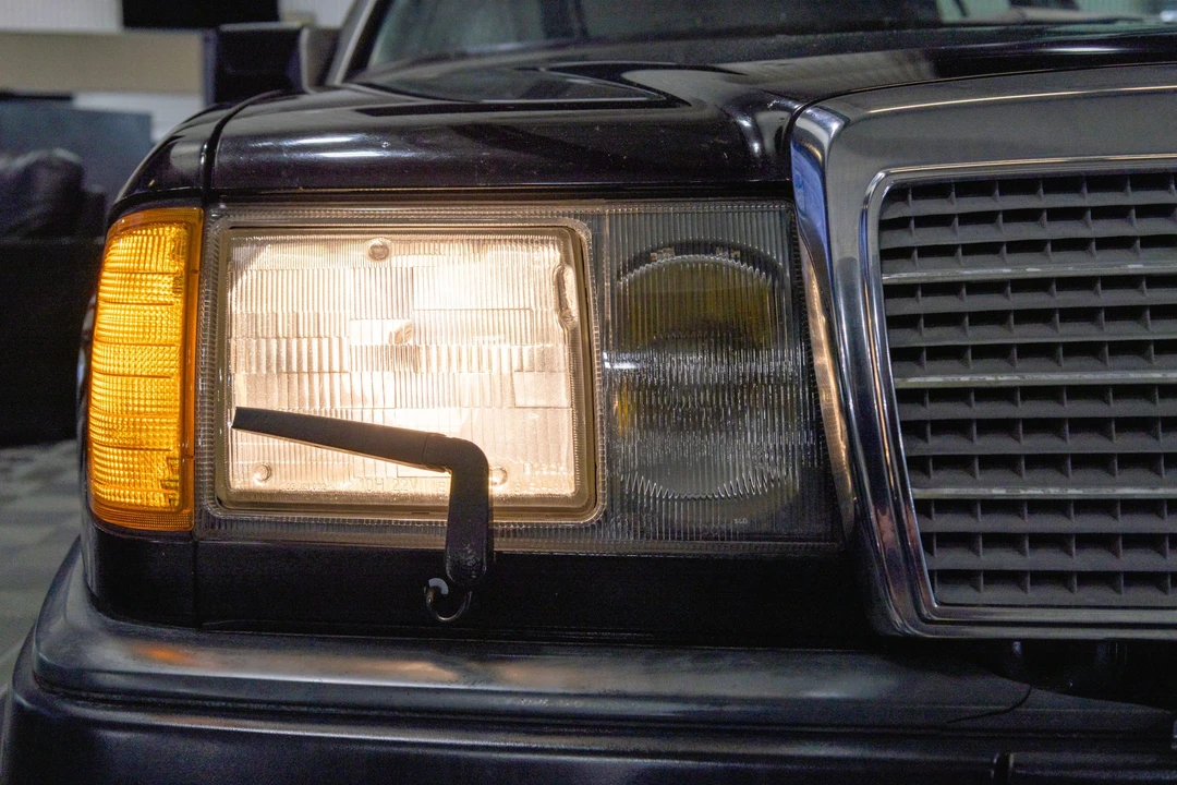 1989 Mercedes-Benz W124 E-Class - Image 18 of 31