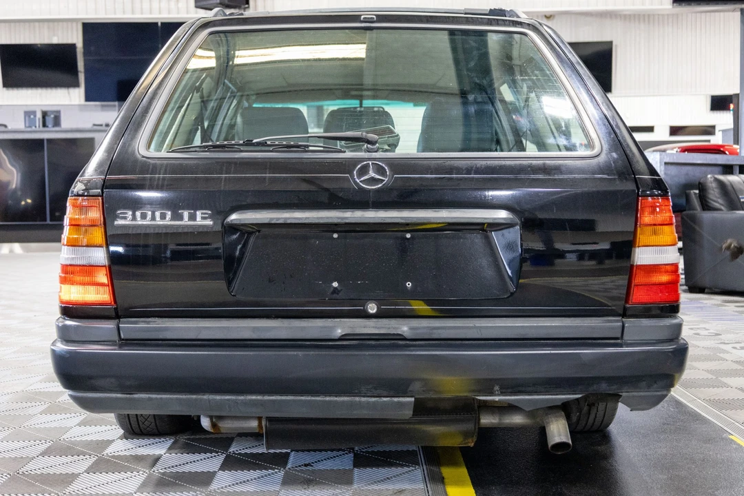1989 Mercedes-Benz W124 E-Class - Image 6 of 31