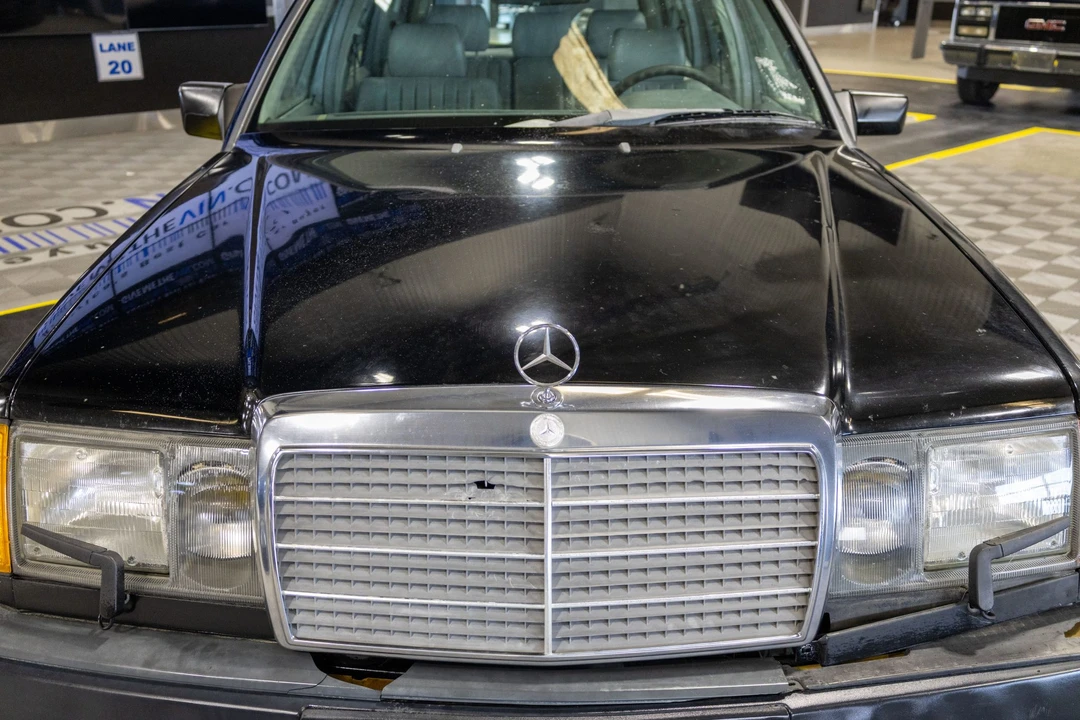 1989 Mercedes-Benz W124 E-Class - Image 13 of 31