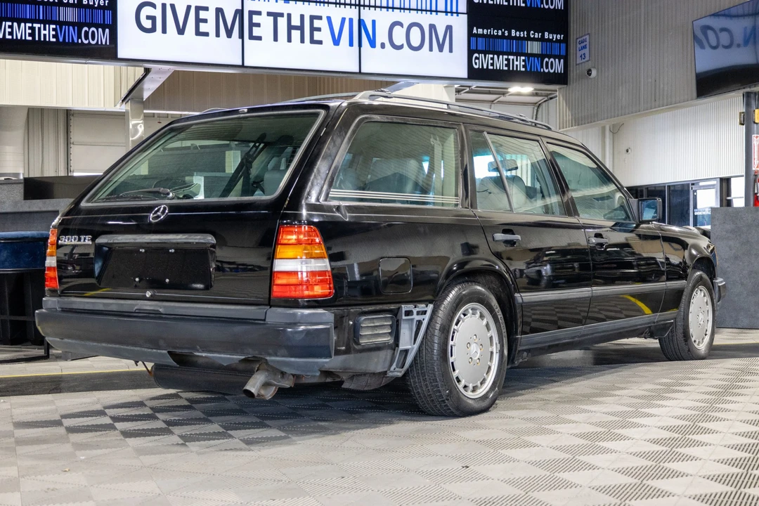 1989 Mercedes-Benz W124 E-Class - Image 7 of 31
