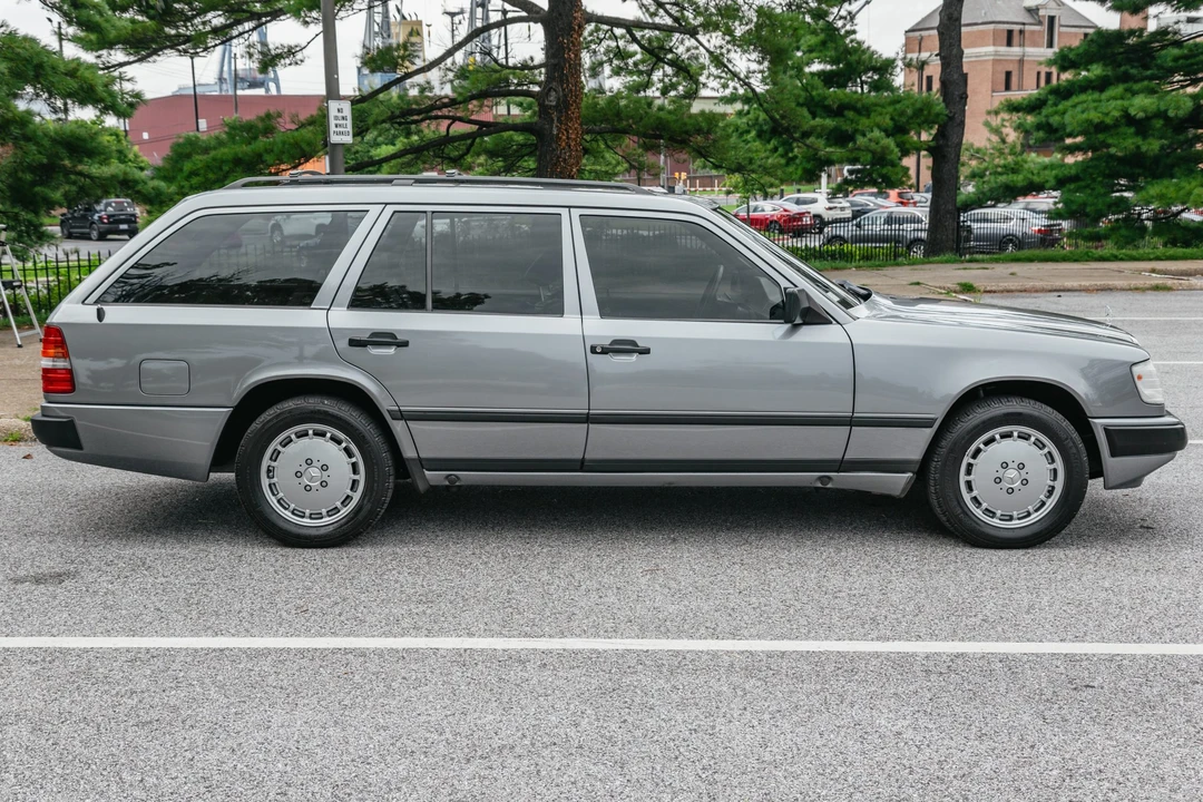 1989 Mercedes-Benz W124 E-Class - Image 7 of 31