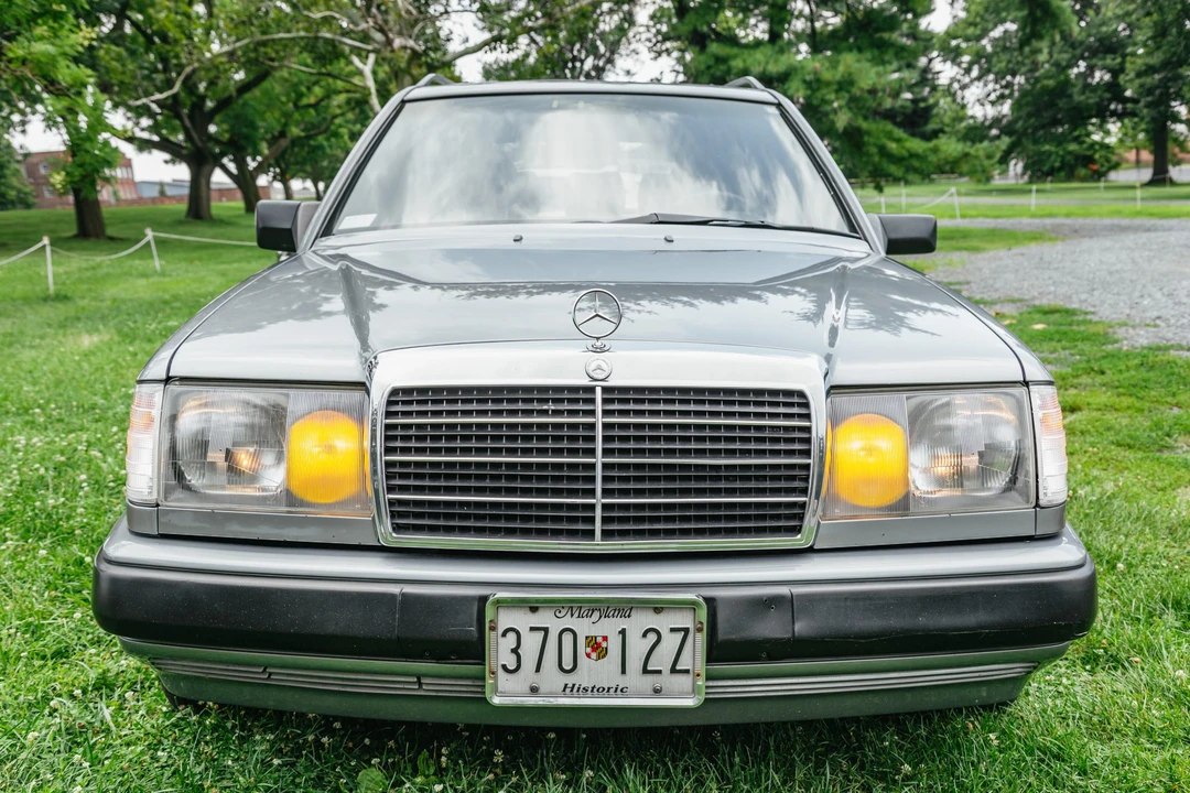 1989 Mercedes-Benz W124 E-Class - Image 11 of 31