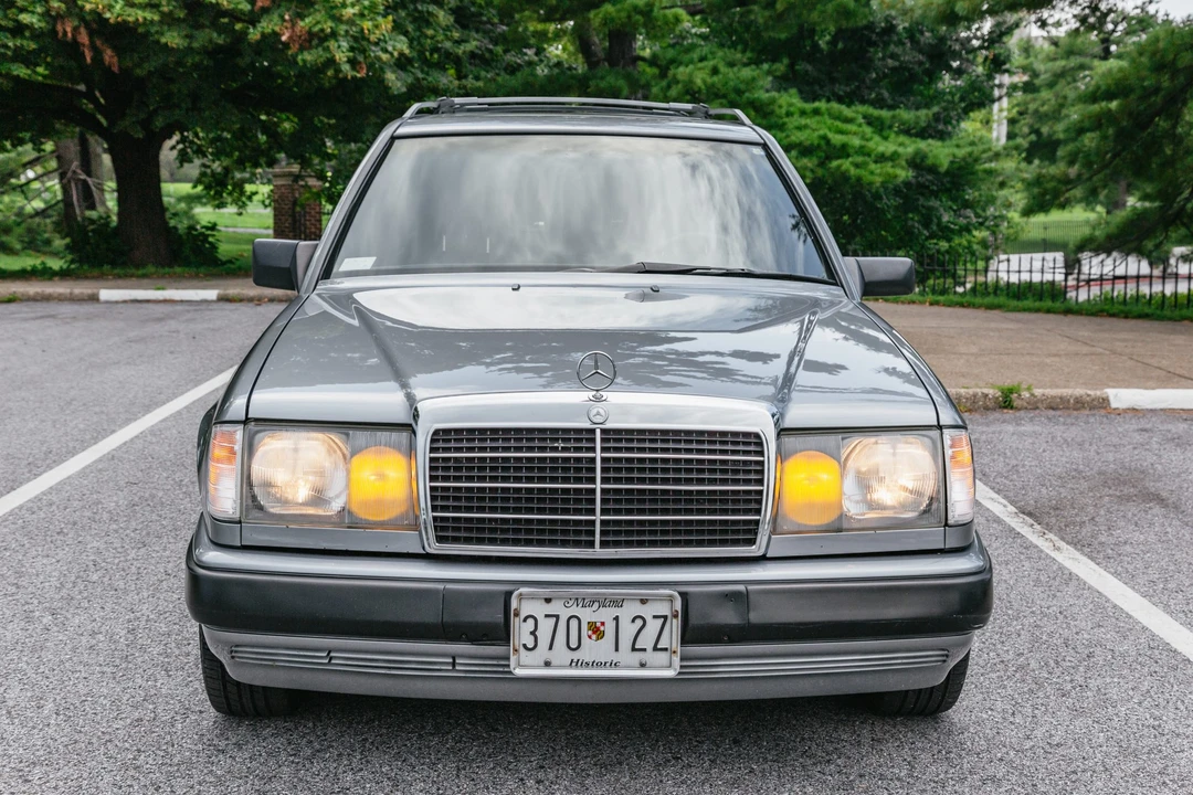 1989 Mercedes-Benz W124 E-Class - Image 10 of 31
