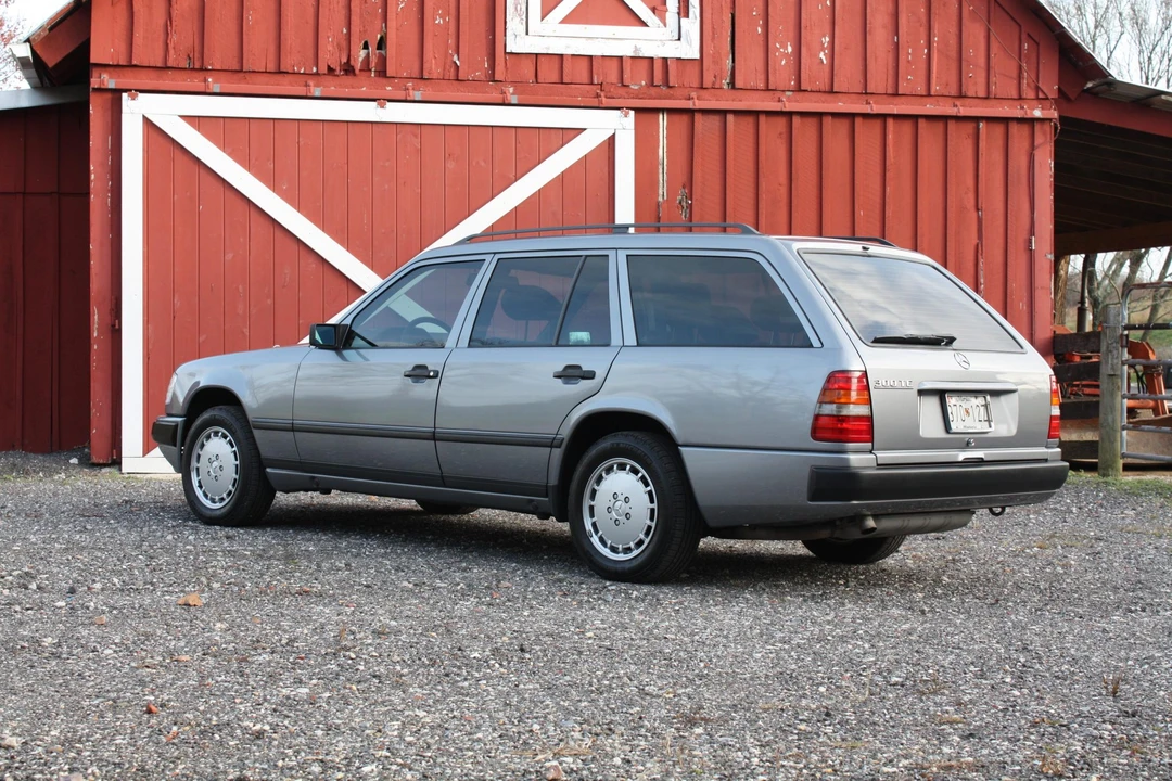 1989 Mercedes-Benz W124 E-Class - Image 27 of 31