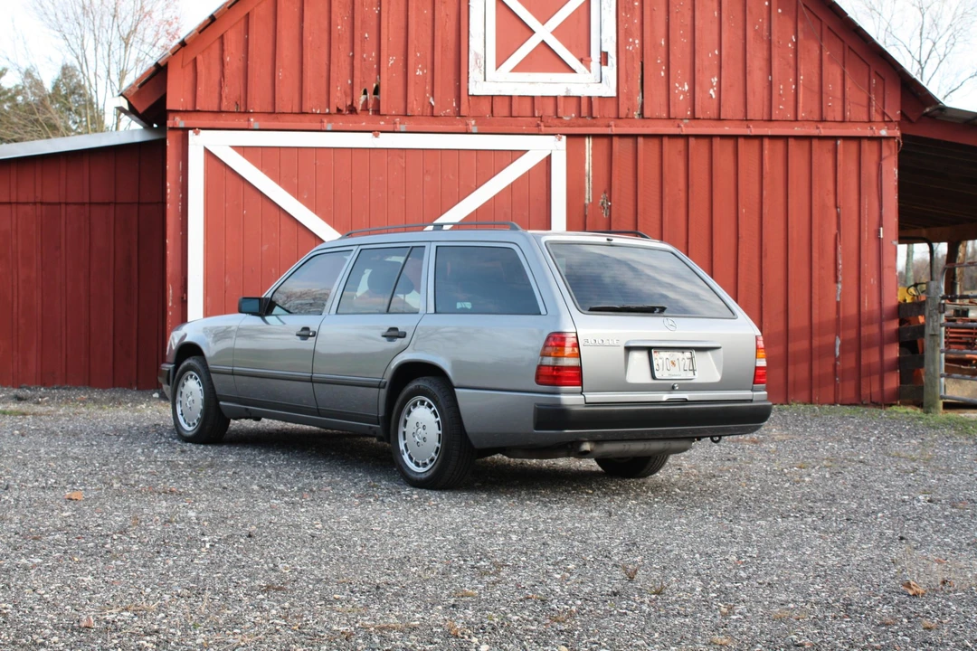 1989 Mercedes-Benz W124 E-Class - Image 28 of 31