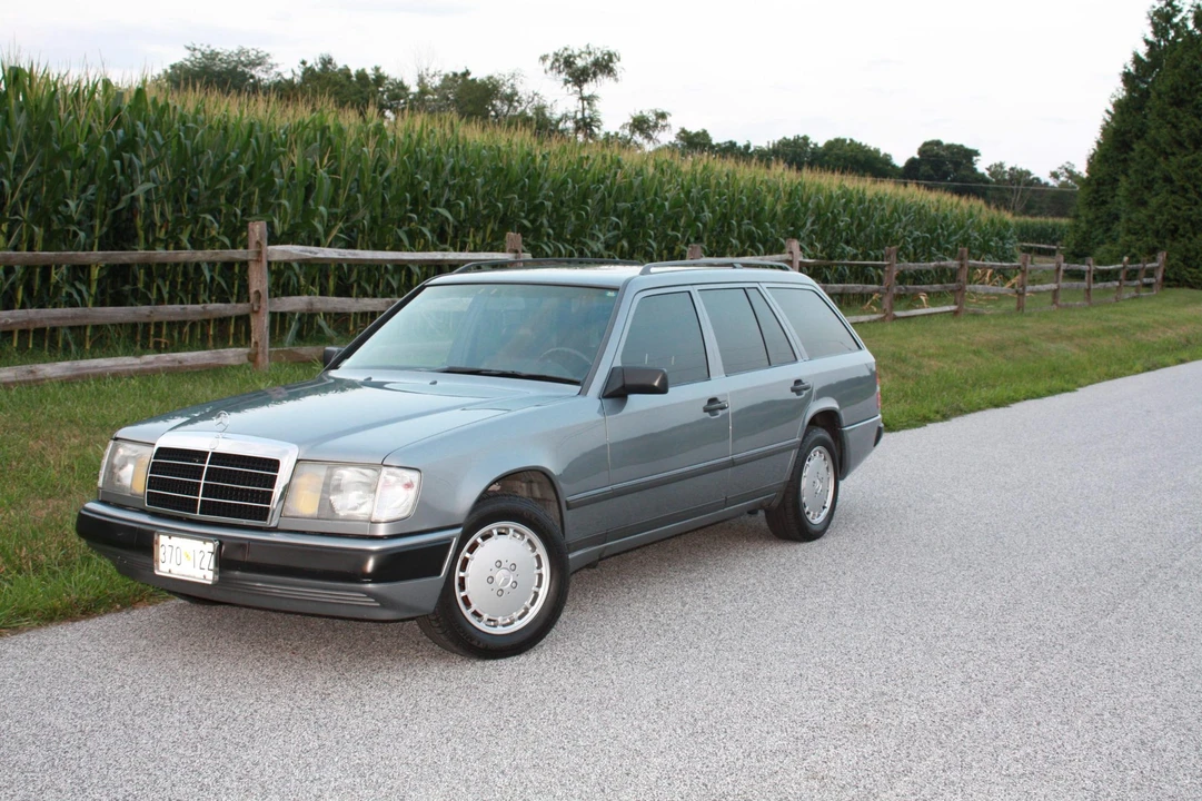 1989 Mercedes-Benz W124 E-Class - Image 13 of 31