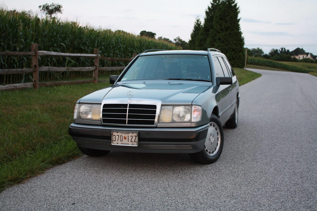 1989 Mercedes-Benz W124 E-Class - Image 12 of 31
