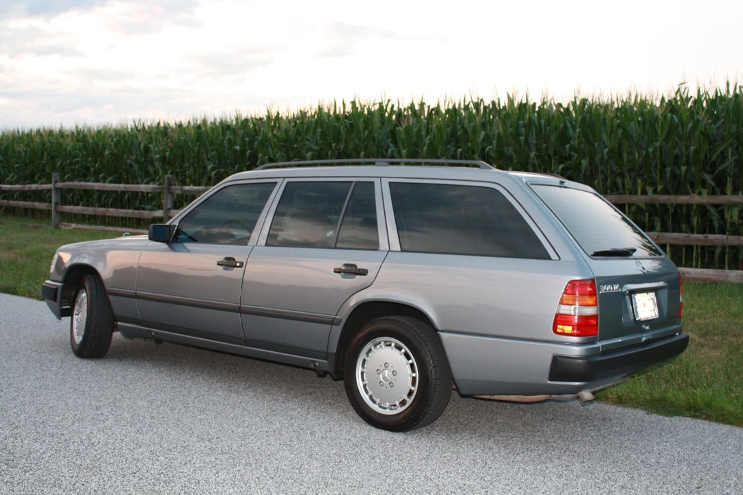 1989 Mercedes-Benz W124 E-Class - Image 26 of 31