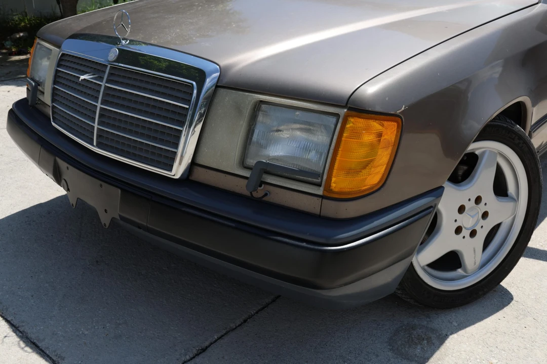 1989 Mercedes-Benz W124 E-Class - Image 25 of 31