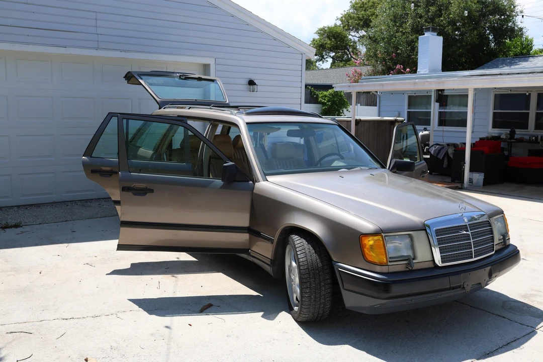 1989 Mercedes-Benz W124 E-Class - Image 20 of 31