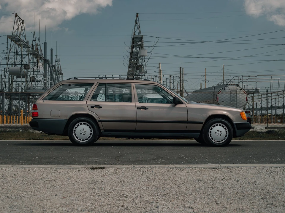 1989 Mercedes-Benz W124 E-Class - Image 6 of 31