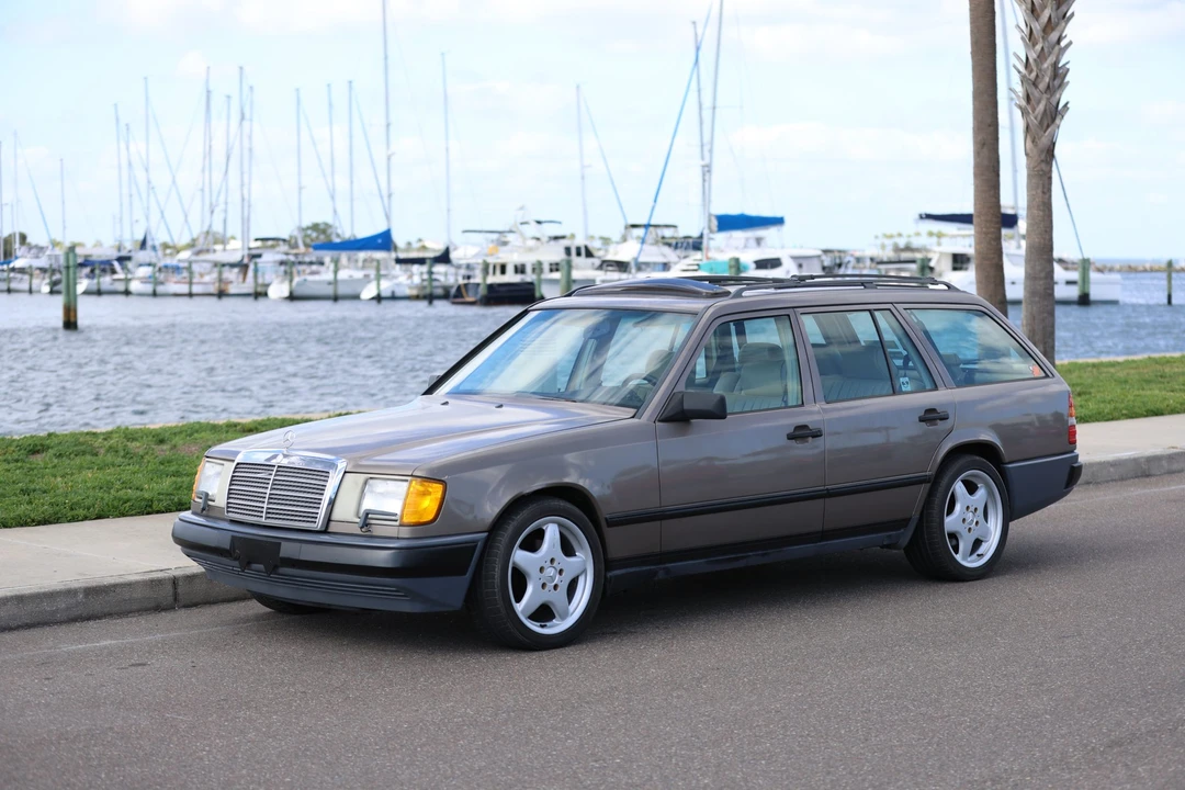 1989 Mercedes-Benz W124 E-Class - Image 3 of 31
