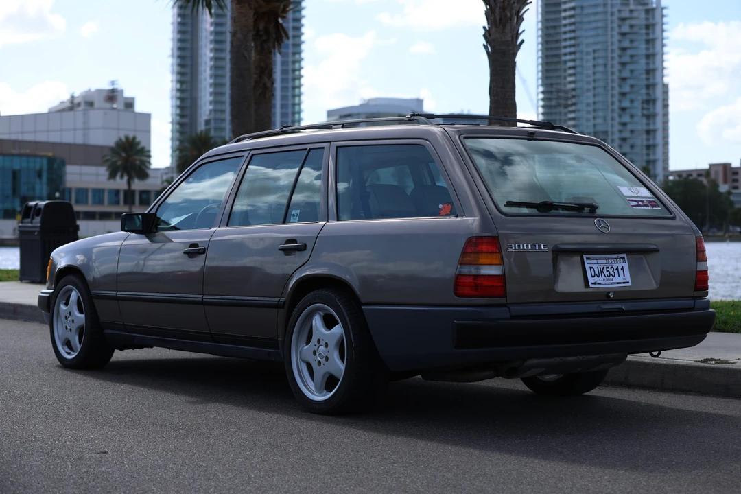 1989 Mercedes-Benz W124 E-Class - Image 5 of 31