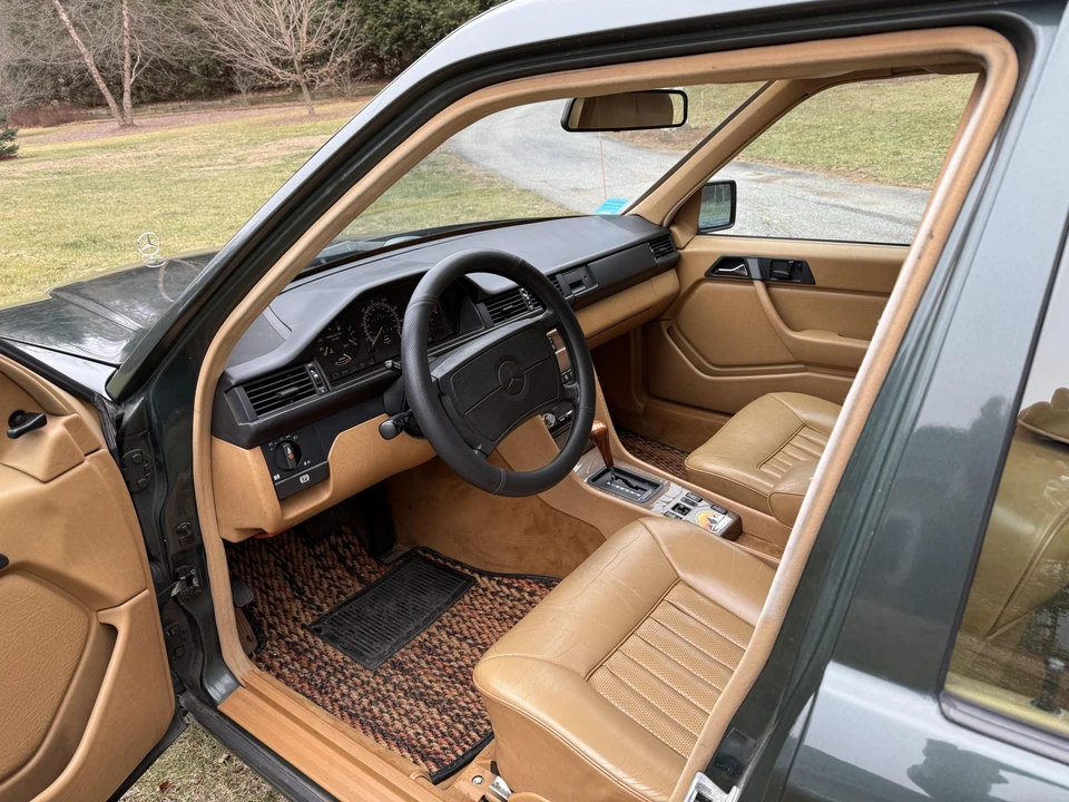 1989 Mercedes-Benz W124 E-Class - Image 15 of 31