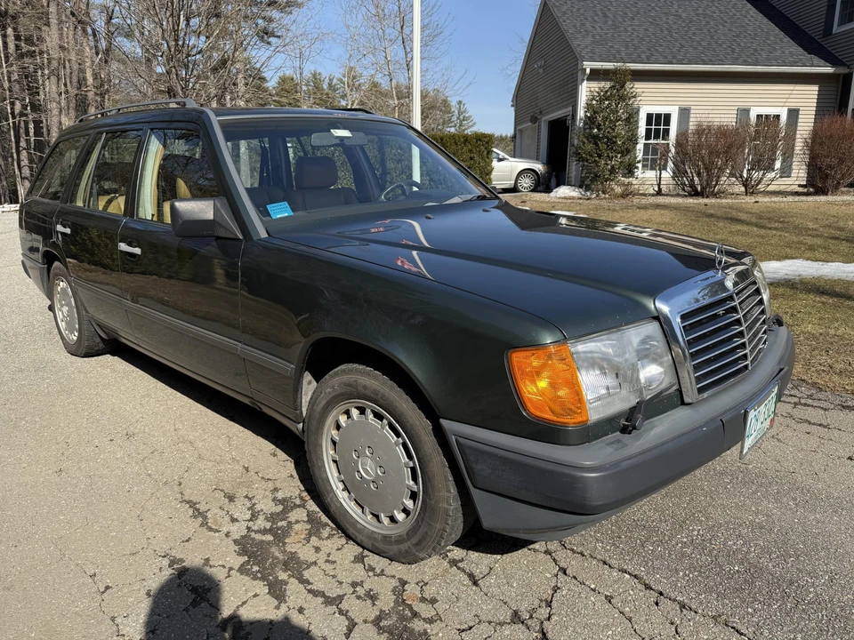 1989 Mercedes-Benz W124 E-Class - Image 2 of 31