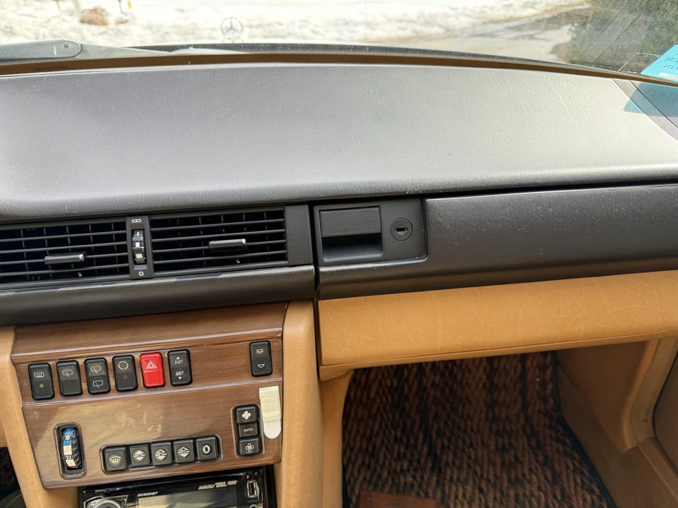1989 Mercedes-Benz W124 E-Class - Image 21 of 31