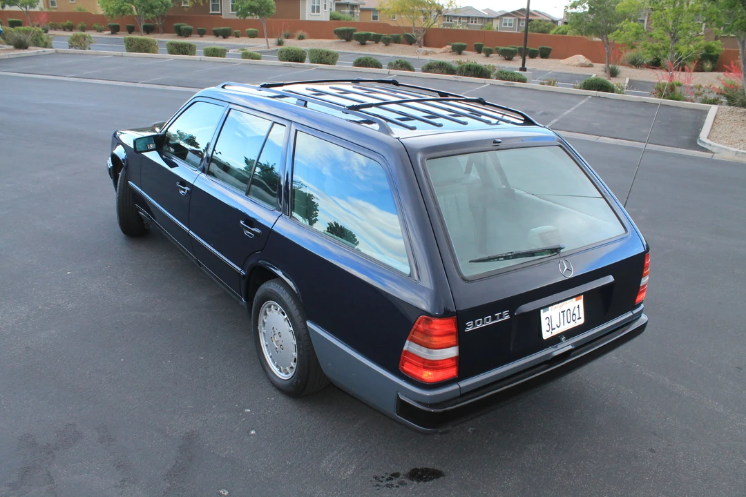 1989 Mercedes-Benz W124 E-Class - Image 9 of 31