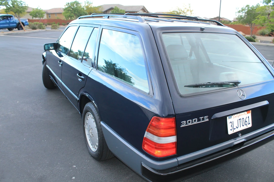 1989 Mercedes-Benz W124 E-Class - Image 12 of 31