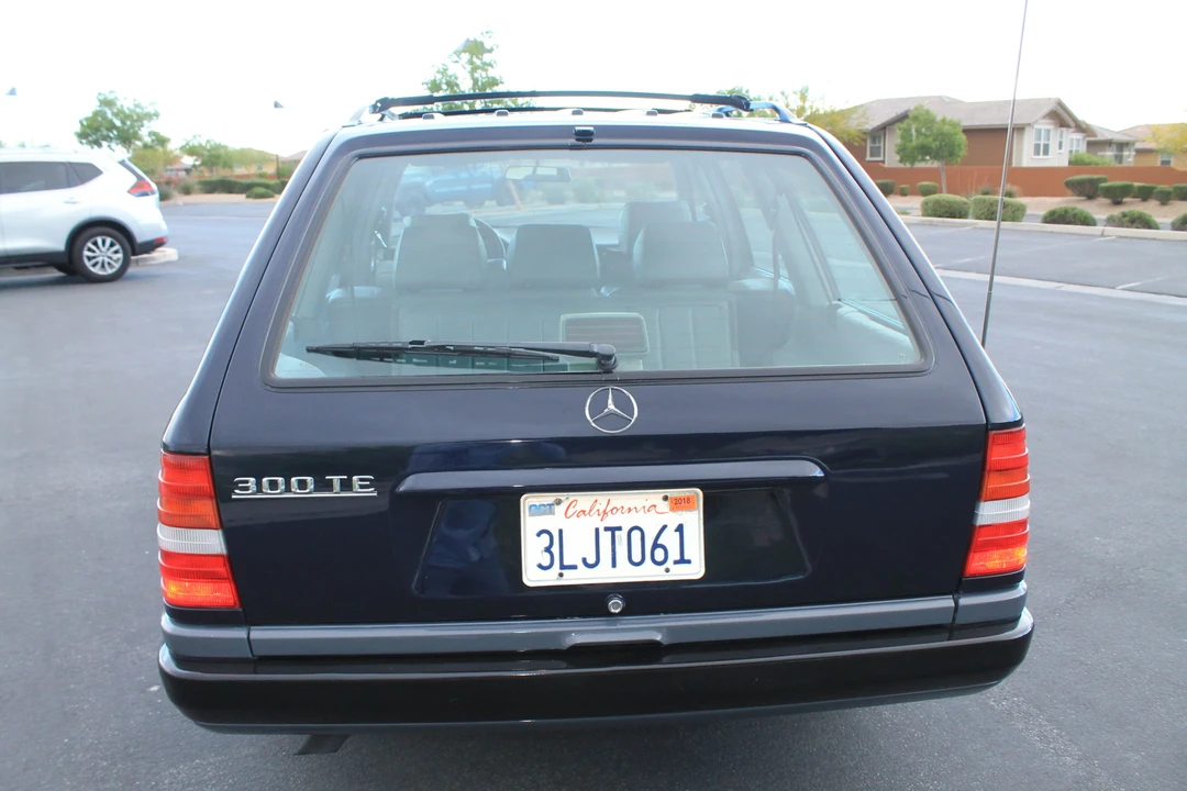 1989 Mercedes-Benz W124 E-Class - Image 14 of 31