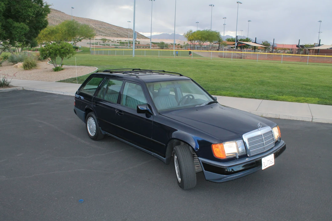 1989 Mercedes-Benz W124 E-Class - Image 28 of 31