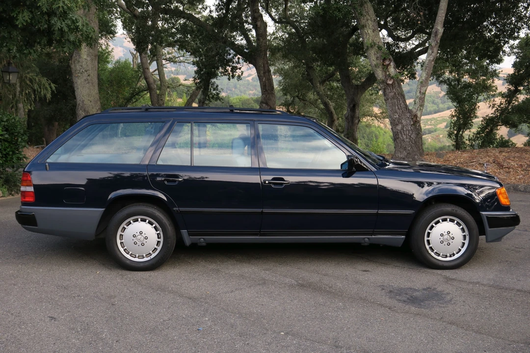 1989 Mercedes-Benz W124 E-Class - Image 26 of 31