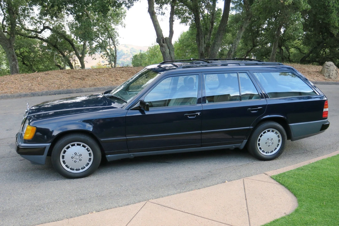1989 Mercedes-Benz W124 E-Class - Image 4 of 31