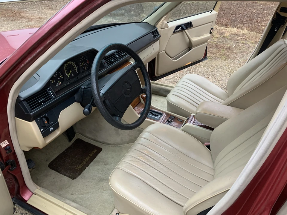 1989 Mercedes-Benz W124 E-Class - Image 16 of 31