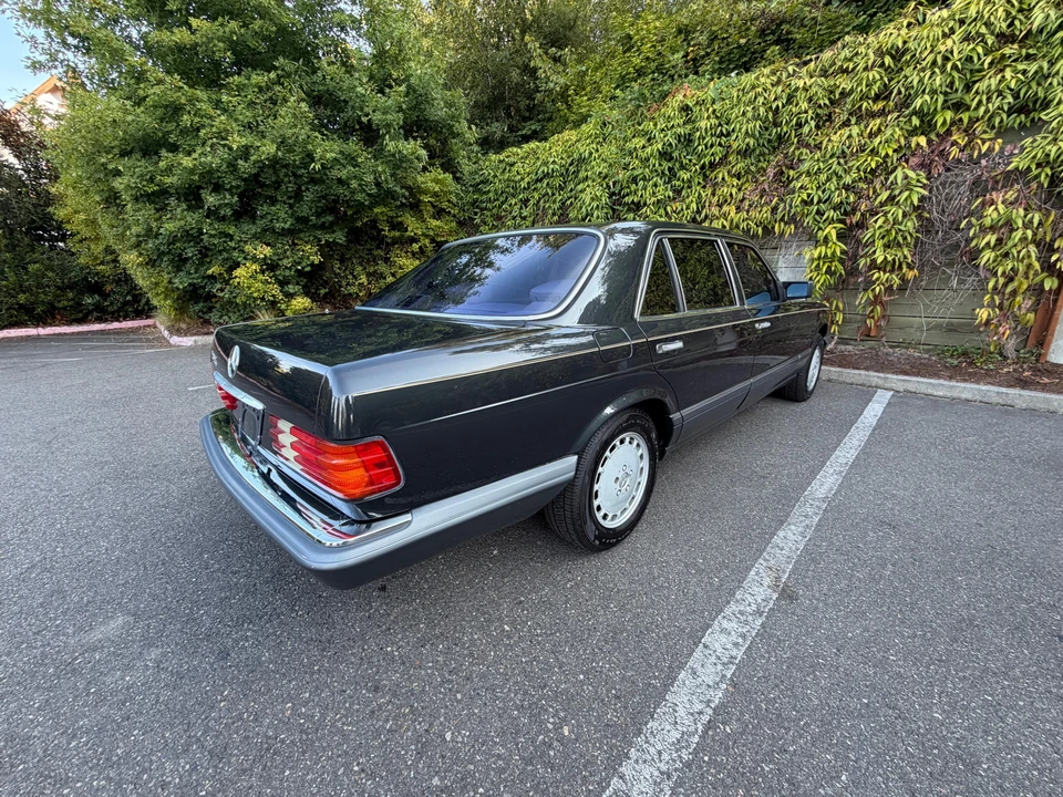 1989 Mercedes-Benz W126 S-Class Sedan - Image 13 of 31