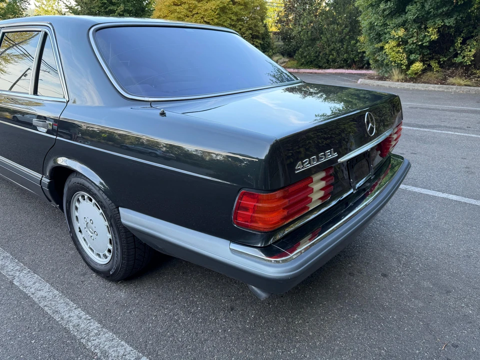 1989 Mercedes-Benz W126 S-Class Sedan - Image 29 of 31