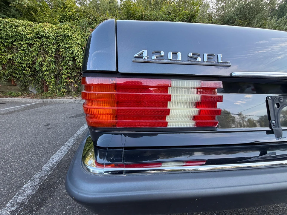 1989 Mercedes-Benz W126 S-Class Sedan - Image 31 of 31
