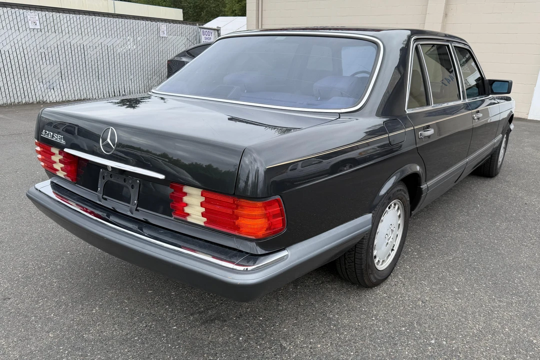 1989 Mercedes-Benz W126 S-Class Sedan - Image 4 of 31