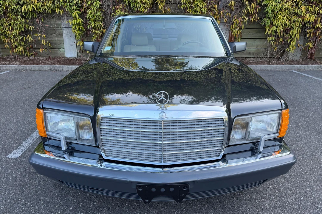 1989 Mercedes-Benz W126 S-Class Sedan - Image 2 of 31