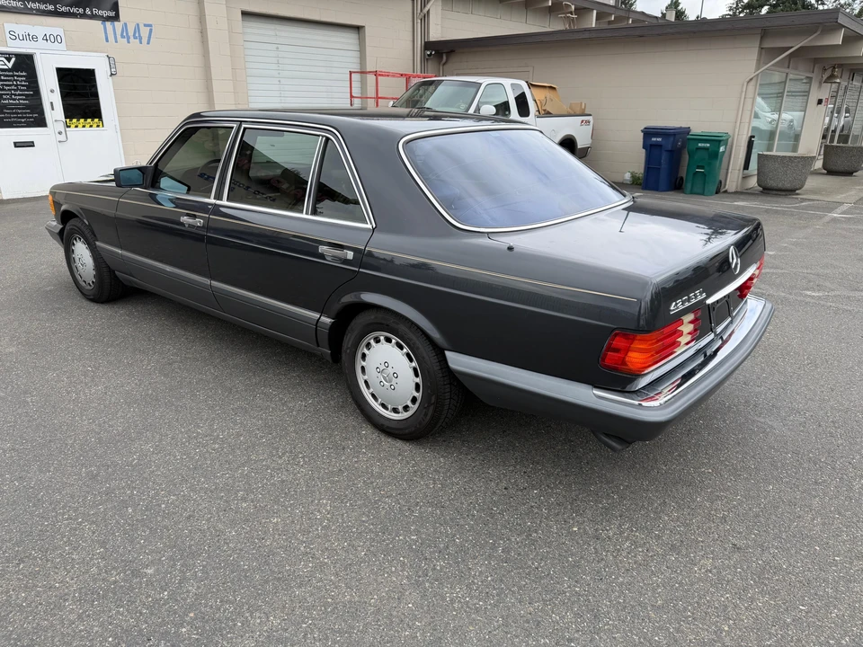 1989 Mercedes-Benz W126 S-Class Sedan - Image 10 of 31