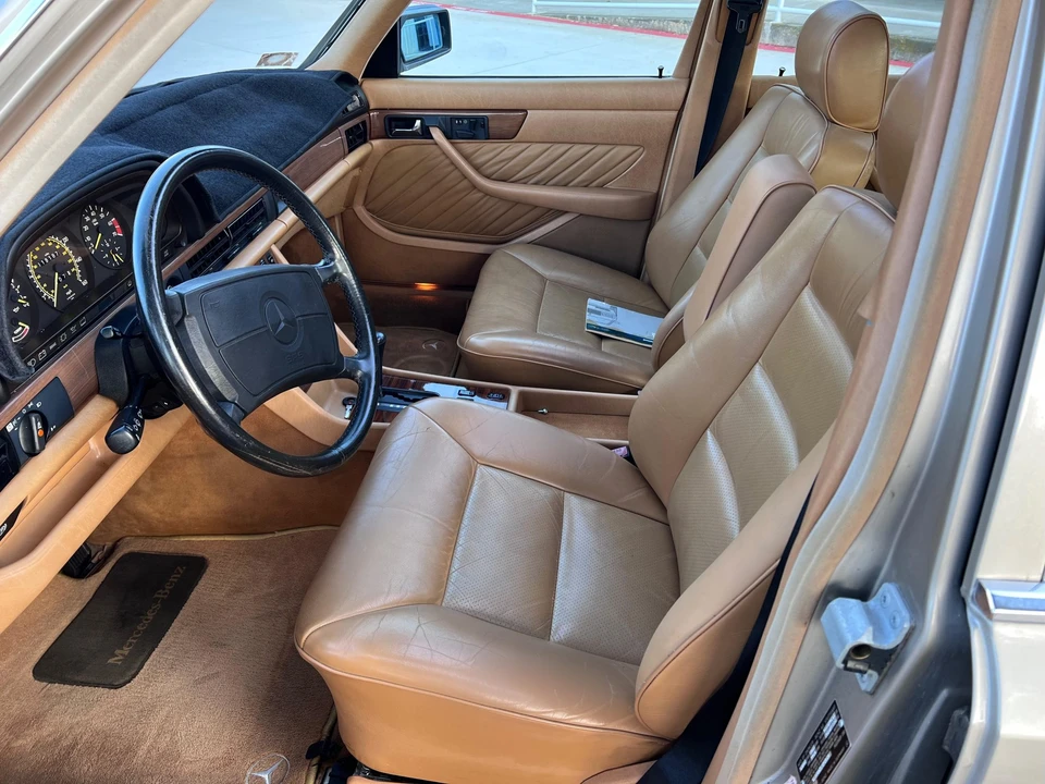 1989 Mercedes-Benz W126 S-Class Sedan - Image 26 of 31