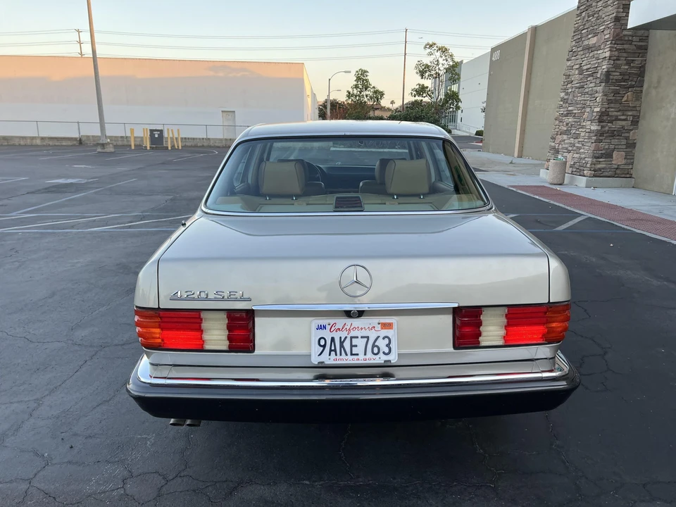 1989 Mercedes-Benz W126 S-Class Sedan - Image 8 of 31