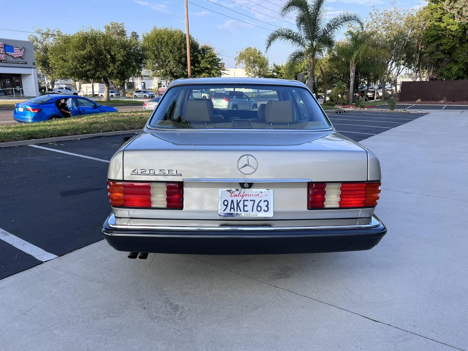 1989 Mercedes-Benz W126 S-Class Sedan - Image 9 of 31
