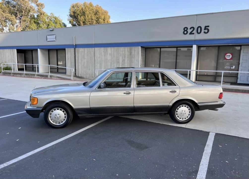 1989 Mercedes-Benz W126 S-Class Sedan - Image 5 of 31