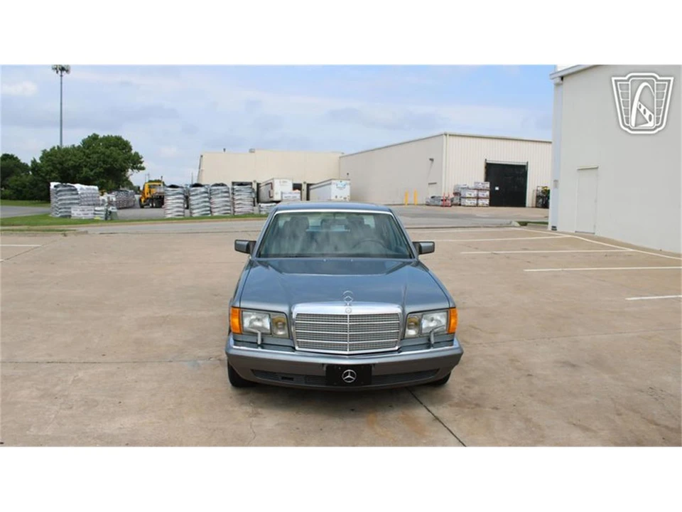 1989 Mercedes-Benz W126 S-Class Sedan - Image 3 of 31
