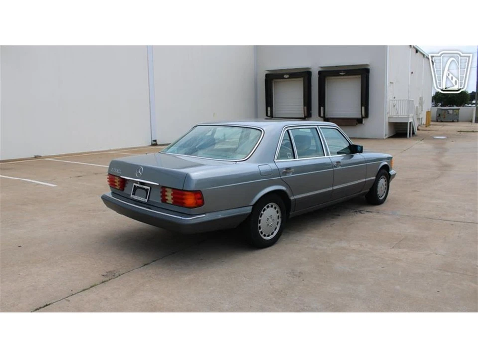 1989 Mercedes-Benz W126 S-Class Sedan - Image 24 of 31