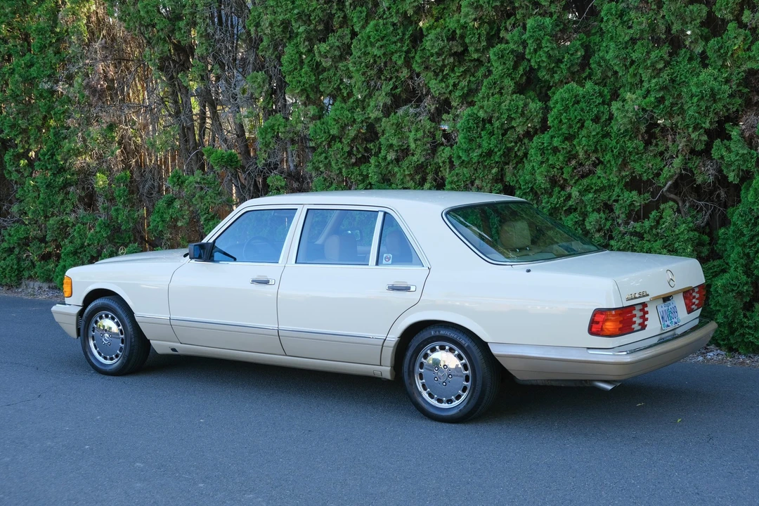 1989 Mercedes-Benz W126 S-Class Sedan - Image 12 of 31